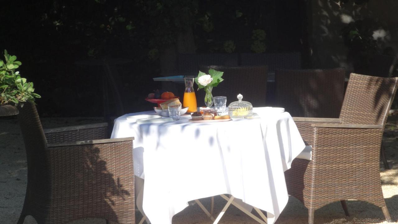 Chambre Cote Jardin Nimes Exterior photo
