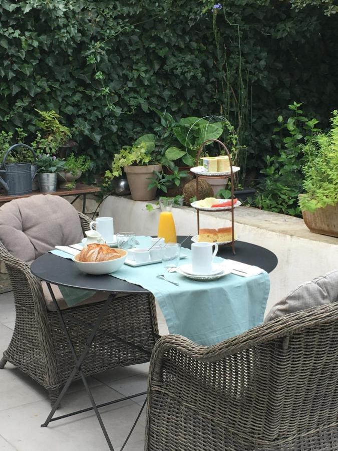 Chambre Cote Jardin Nimes Exterior photo